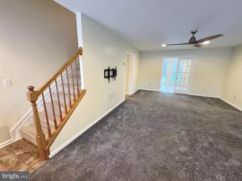 Living - 5528 Marlan Dr, Trappe, MD 21673 photo 2 of 9