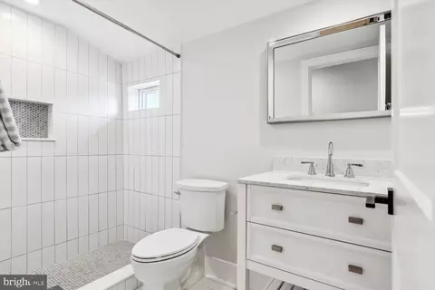 Bath - 8013 Ruby Harrison Rd, Bozman, MD 21612 photo 3 of 4