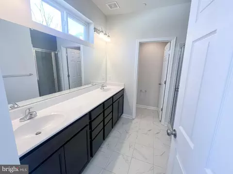 Entry Way - 1015 Champlain Ct, Trappe, MD 21673 photo 4 of 7