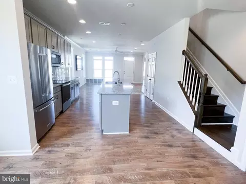 Entry Way - 1015 Champlain Ct, Trappe, MD 21673 photo 2 of 7