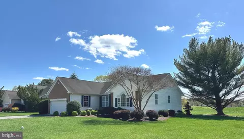 28485 Clubhouse Dr, Easton, MD 21601
