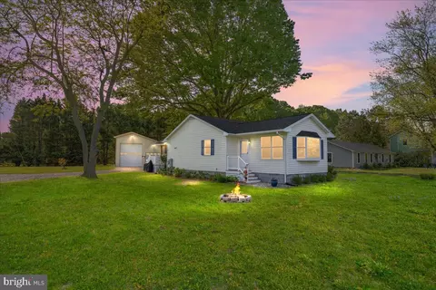 21271 Phillips Rd, Tilghman, MD 21671