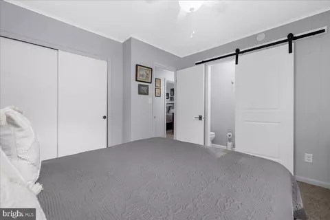 Bedroom - 21271 Phillips Rd, Tilghman, MD 21671 photo 3 of 9