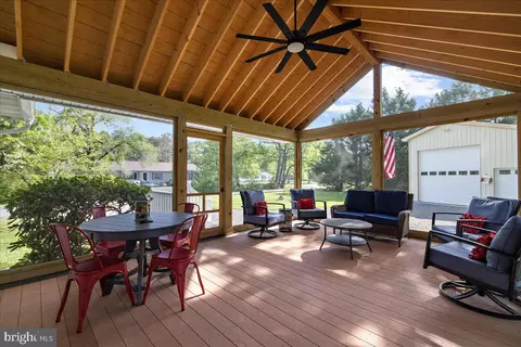 Exterior - 21271 Phillips Rd, Tilghman, MD 21671 photo 2 of 4