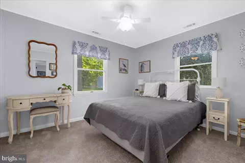 Bedroom - 21271 Phillips Rd, Tilghman, MD 21671 photo 1 of 9