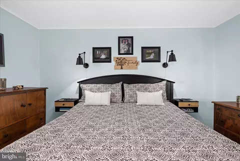 Bedroom - 21271 Phillips Rd, Tilghman, MD 21671 photo 8 of 9
