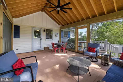 Exterior - 21271 Phillips Rd, Tilghman, MD 21671 photo 4 of 4