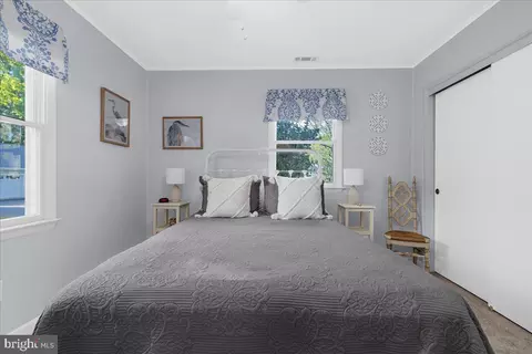 Bedroom - 21271 Phillips Rd, Tilghman, MD 21671 photo 2 of 9
