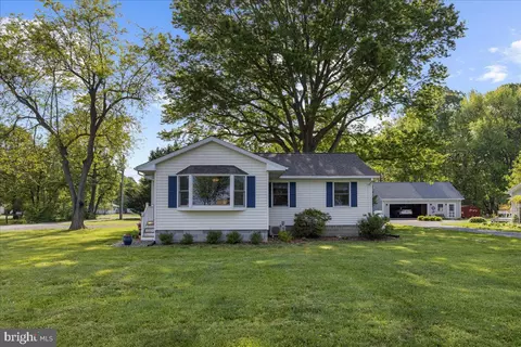 Exterior - 21271 Phillips Rd, Tilghman, MD 21671 photo 1 of 4