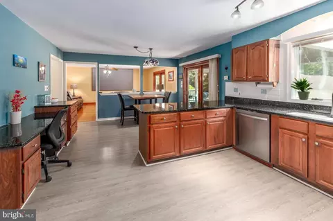 Entry Way - 5395 Wellington Dr, Trappe, MD 21673 photo 1 of 3