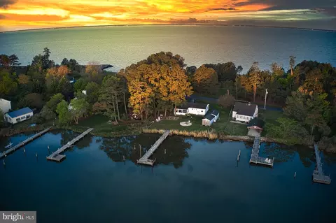 4897 Black Walnut Point Rd, Tilghman, MD 21671