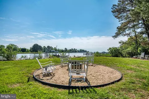 Exterior - 4897 Black Walnut Point Rd, Tilghman, MD 21671 photo 1 of 8