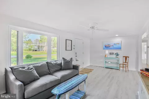 Living - 4897 Black Walnut Point Rd, Tilghman, MD 21671 photo 2 of 2