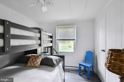 Bedroom - 4897 Black Walnut Point Rd, Tilghman, MD 21671 photo 3 of 4
