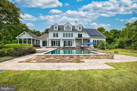 6153 Long Point Rd, Neavitt, MD 21652