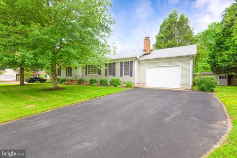 301 Spring Dr, Easton, MD 21601