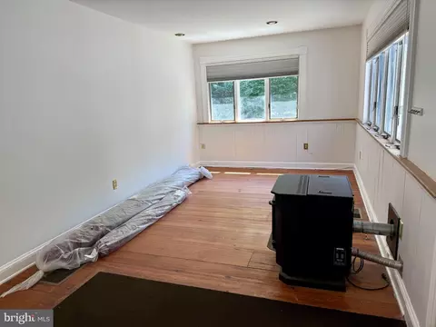 Living - 32115 Park Ave, Queen Anne, MD 21657 photo 1 of 1