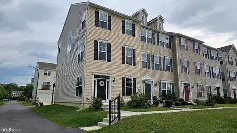 422 Crowberry Cir, Easton, MD 21601