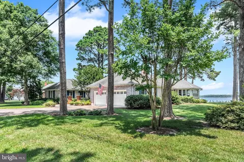 900 Riverview Ter, Saint Michaels, MD 21663