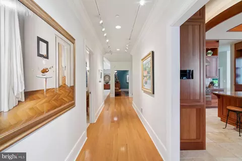 Entry Way - 7090 Cooper Point Rd, Bozman, MD 21612 photo 3 of 6