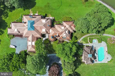 View/Area - 7090 Cooper Point Rd, Bozman, MD 21612 photo 7 of 10