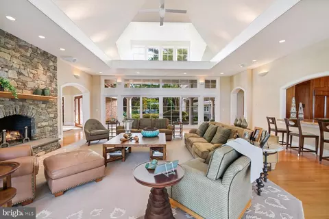 Living - 7090 Cooper Point Rd, Bozman, MD 21612 photo 5 of 5