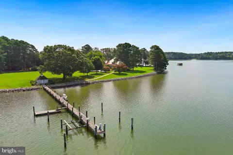 View/Area - 7090 Cooper Point Rd, Bozman, MD 21612 photo 3 of 10