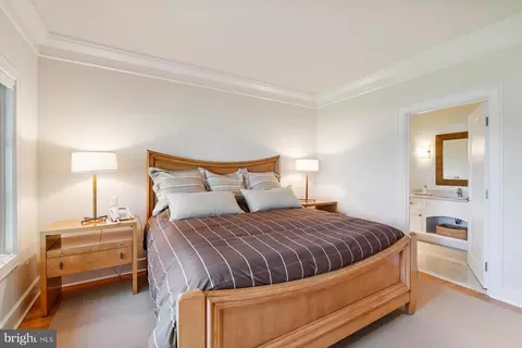 Bedroom - 7090 Cooper Point Rd, Bozman, MD 21612 photo 4 of 7