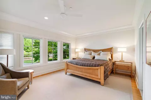 Bedroom - 7090 Cooper Point Rd, Bozman, MD 21612 photo 3 of 7