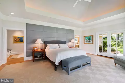 Bedroom - 7090 Cooper Point Rd, Bozman, MD 21612 photo 1 of 7