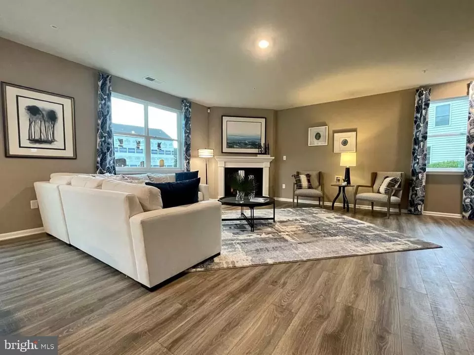 Living - 29884 Londyn Ln, Easton, MD 21601 photo 1 of 2