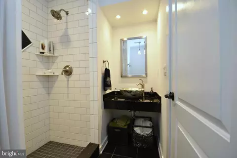 Bath - 6050 Sunset Ln, Tilghman, MD 21671 photo 2 of 9