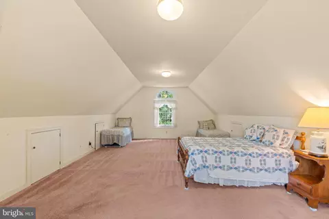 Bedroom - 9190 Pennywhistle Dr, Mcdaniel, MD 21647 photo 8 of 9