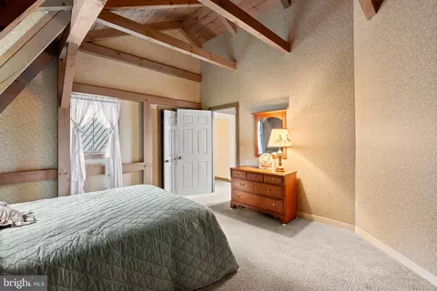 Bedroom - 9190 Pennywhistle Dr, Mcdaniel, MD 21647 photo 6 of 9