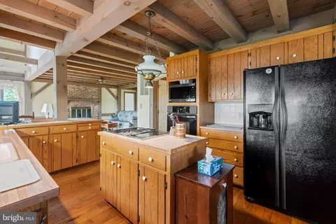 Kitchen - 9190 Pennywhistle Dr, Mcdaniel, MD 21647 photo 3 of 4