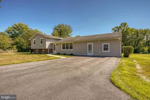 29529 Dutchmans Ln, Easton, MD 21601
