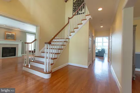 Entry Way - 9262 Macks Ln, Mcdaniel, MD 21647 photo 5 of 11