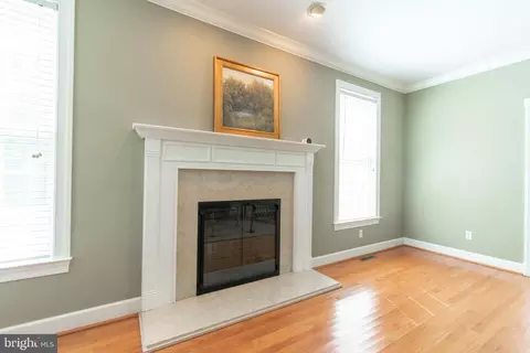 Living - 9262 Macks Ln, Mcdaniel, MD 21647 photo 3 of 3