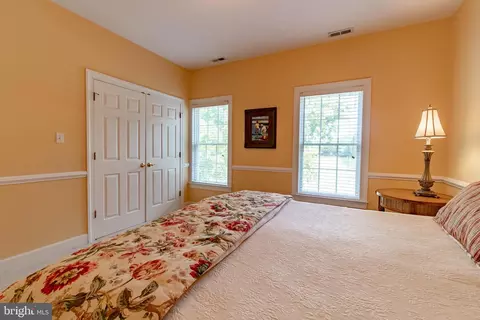 Bedroom - 9262 Macks Ln, Mcdaniel, MD 21647 photo 2 of 6