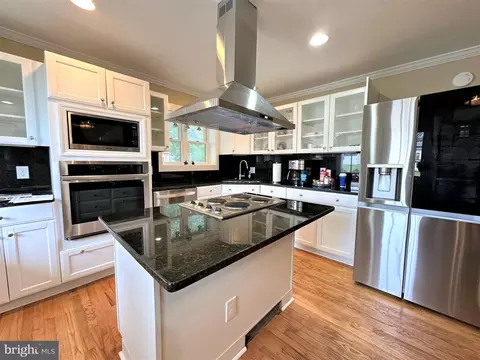 Kitchen - 3971 Main St, Trappe, MD 21673 photo 1 of 2