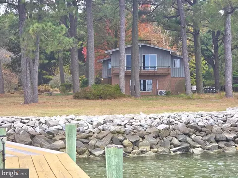 5489 Rude Ave, Tilghman, MD 21671