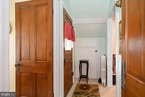 Entry Way - 3962 Main St, Trappe, MD 21673 photo 3 of 9