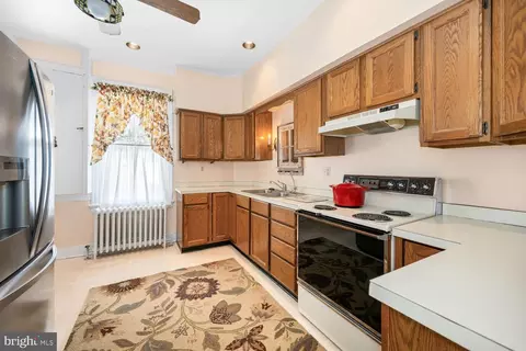 Kitchen - 3962 Main St, Trappe, MD 21673 photo 1 of 2