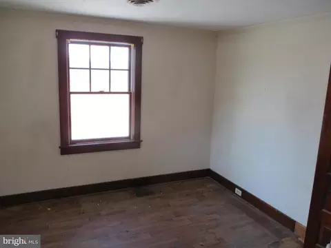 Bedroom - 6369 Neavitt Manor Rd, Neavitt, MD 21652 photo 1 of 1