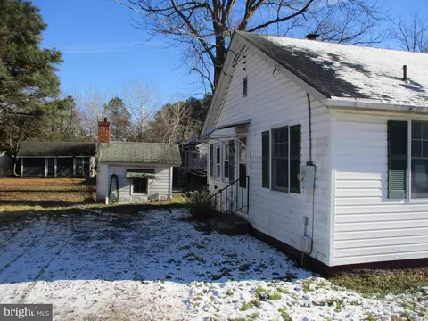 Exterior - 6369 Neavitt Manor Rd, Neavitt, MD 21652 photo 1 of 2
