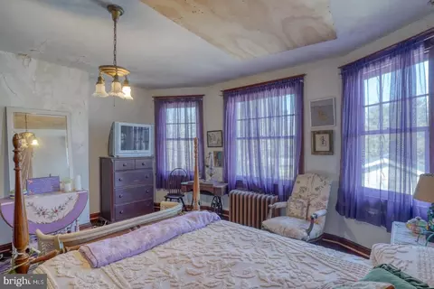 Bedroom - 4096 Main St, Trappe, MD 21673 photo 9 of 14