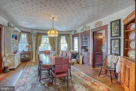 Dining - 4096 Main St, Trappe, MD 21673 photo 1 of 4