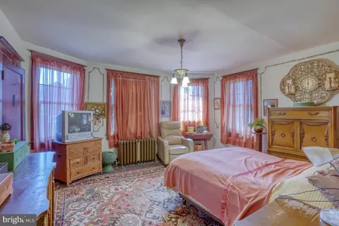 Bedroom - 4096 Main St, Trappe, MD 21673 photo 5 of 14