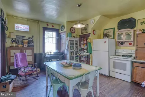 Kitchen - 4096 Main St, Trappe, MD 21673 photo 1 of 2