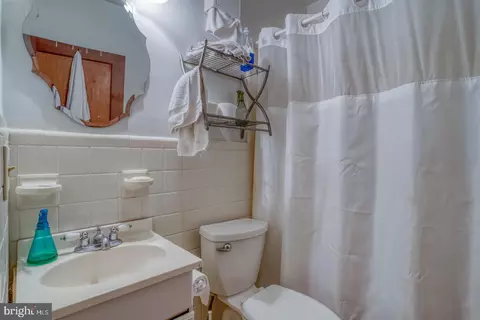 Bath - 4096 Main St, Trappe, MD 21673 photo 4 of 5